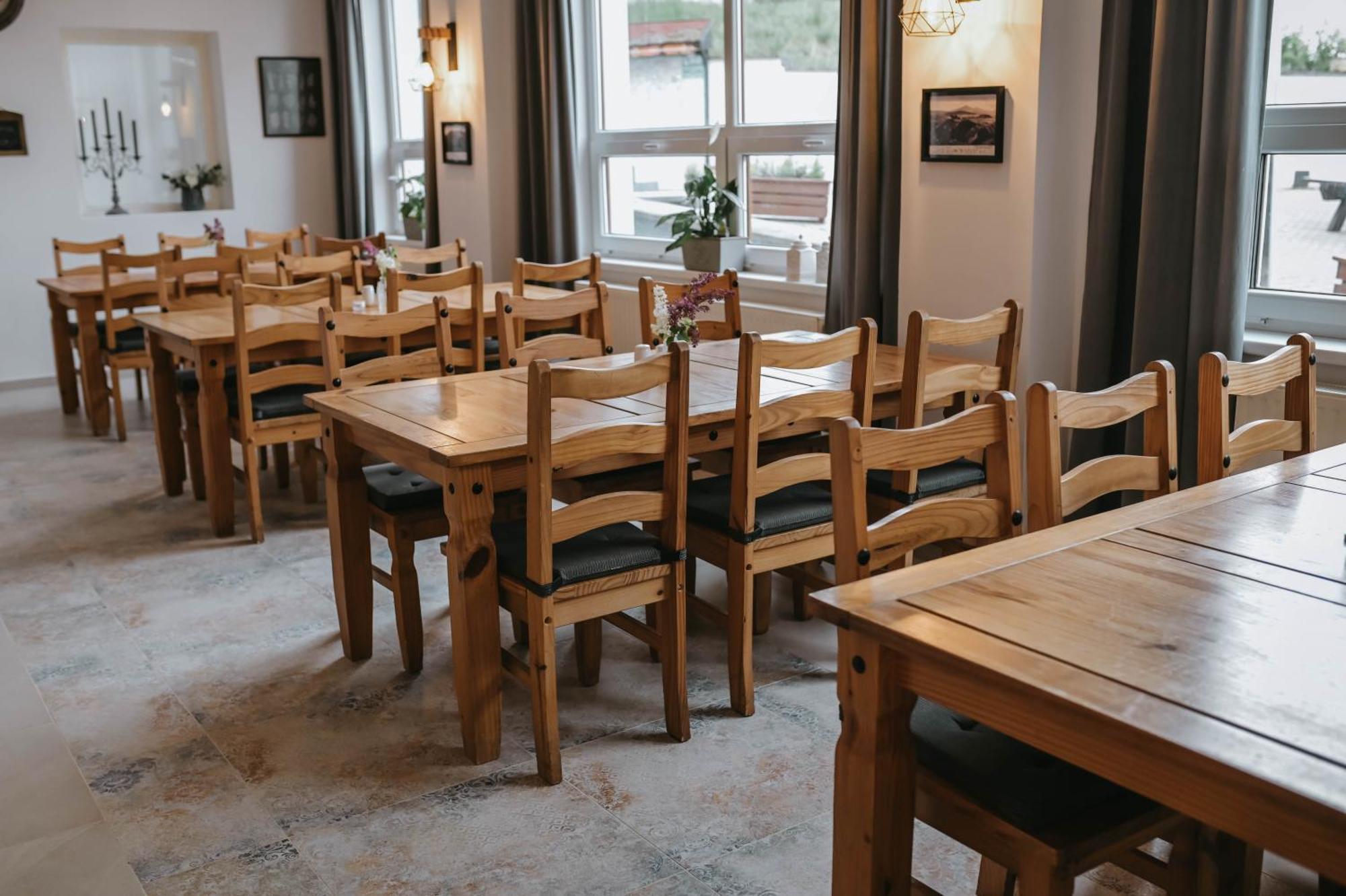 Restaurace A Penzion U Svate Barbory Ústí nad Labem Exterior foto